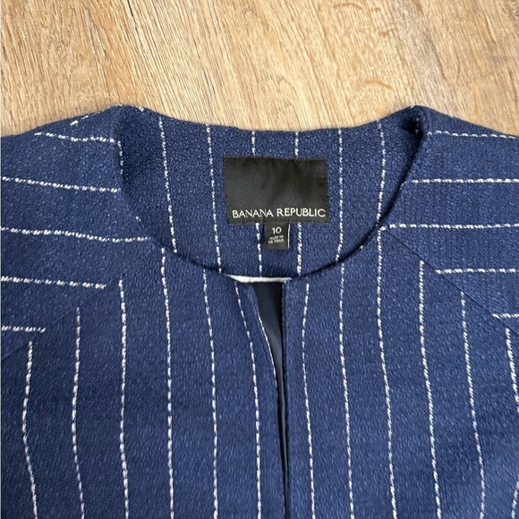 Banana Republic • Collarless Blazer Striped Jacket - Picture 5 of 9